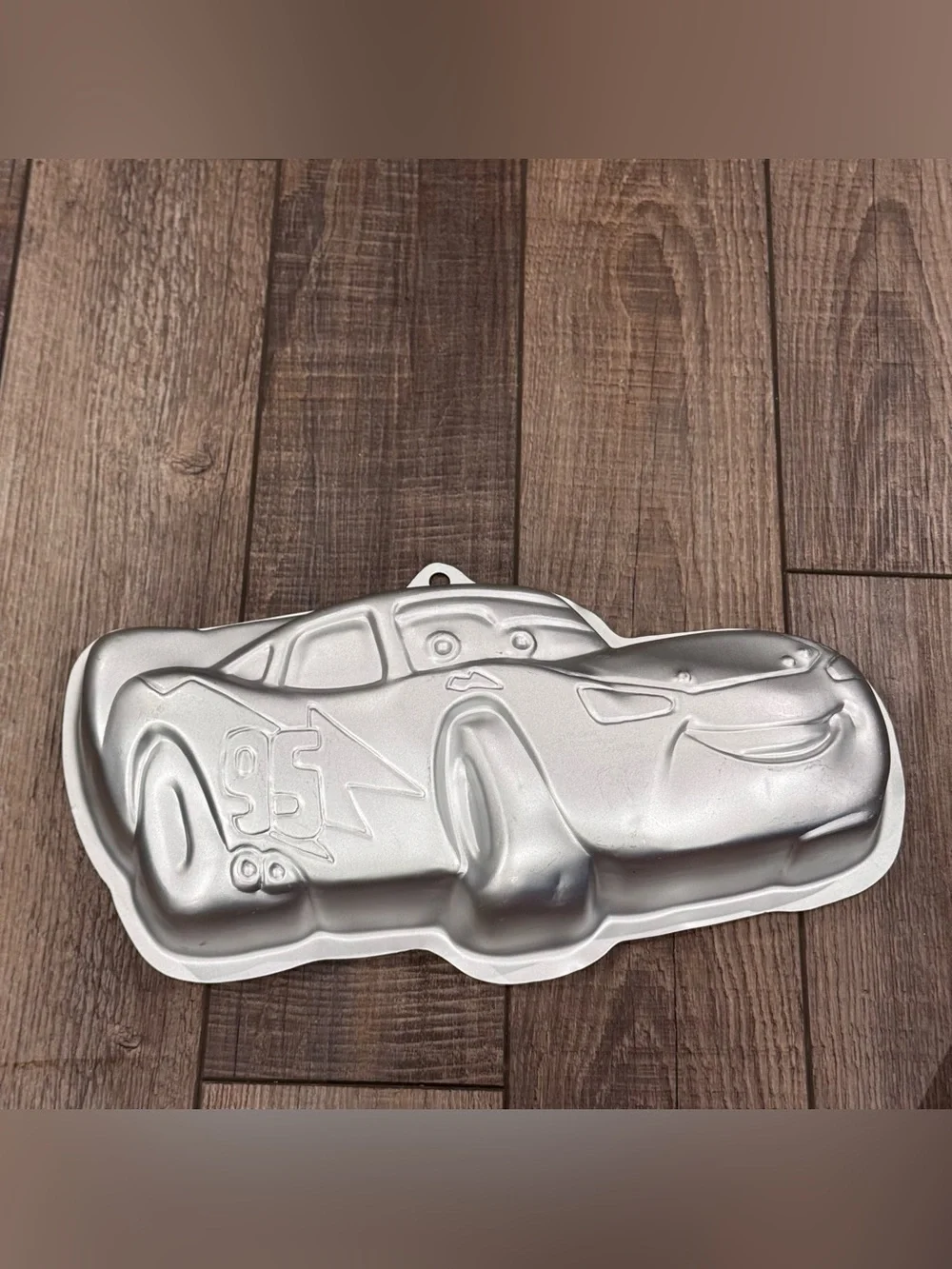 Wilton Disney Pixar Cars Lightning McQueen Aluminum Cake Pan 2105-6400